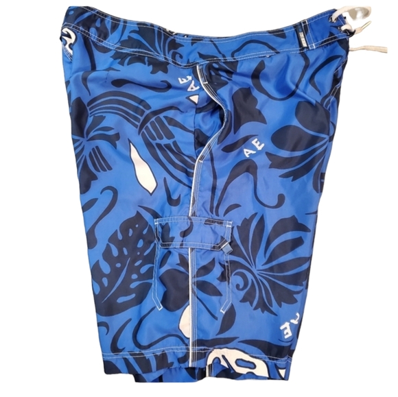 American Eagle Shorts Mens Size 38 Blue Hawaiian Print Drawstring Beach Shorts - Picture 2 of 11